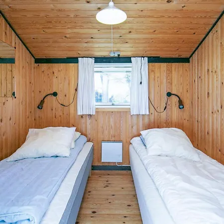 8 Person In Hj Rring By Traum * Lønstrup
