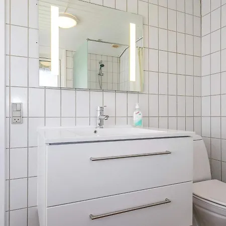 8 Person In Hj Rring * Lønstrup
